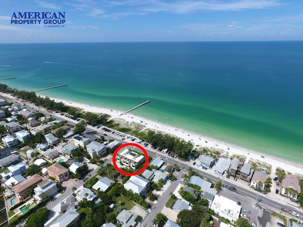 The Bird's Nest Vacation Rentals: 403 Gulf Dr S, Bradenton Beach, FL 34217
